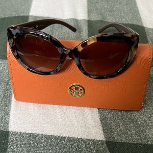 Pre-loved Tory Burch Sunglasses